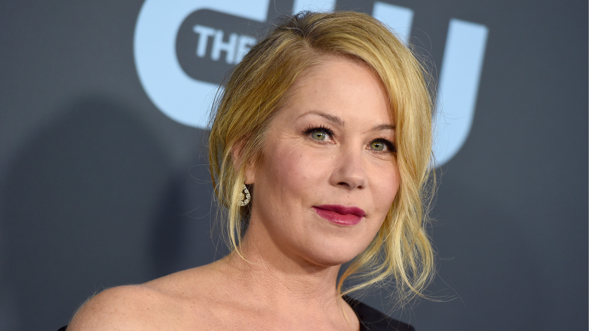 Christina Applegate shares update after revealing MS misdiagnosis
       — WABC-TV Eyewitness News (ABC7 NY)