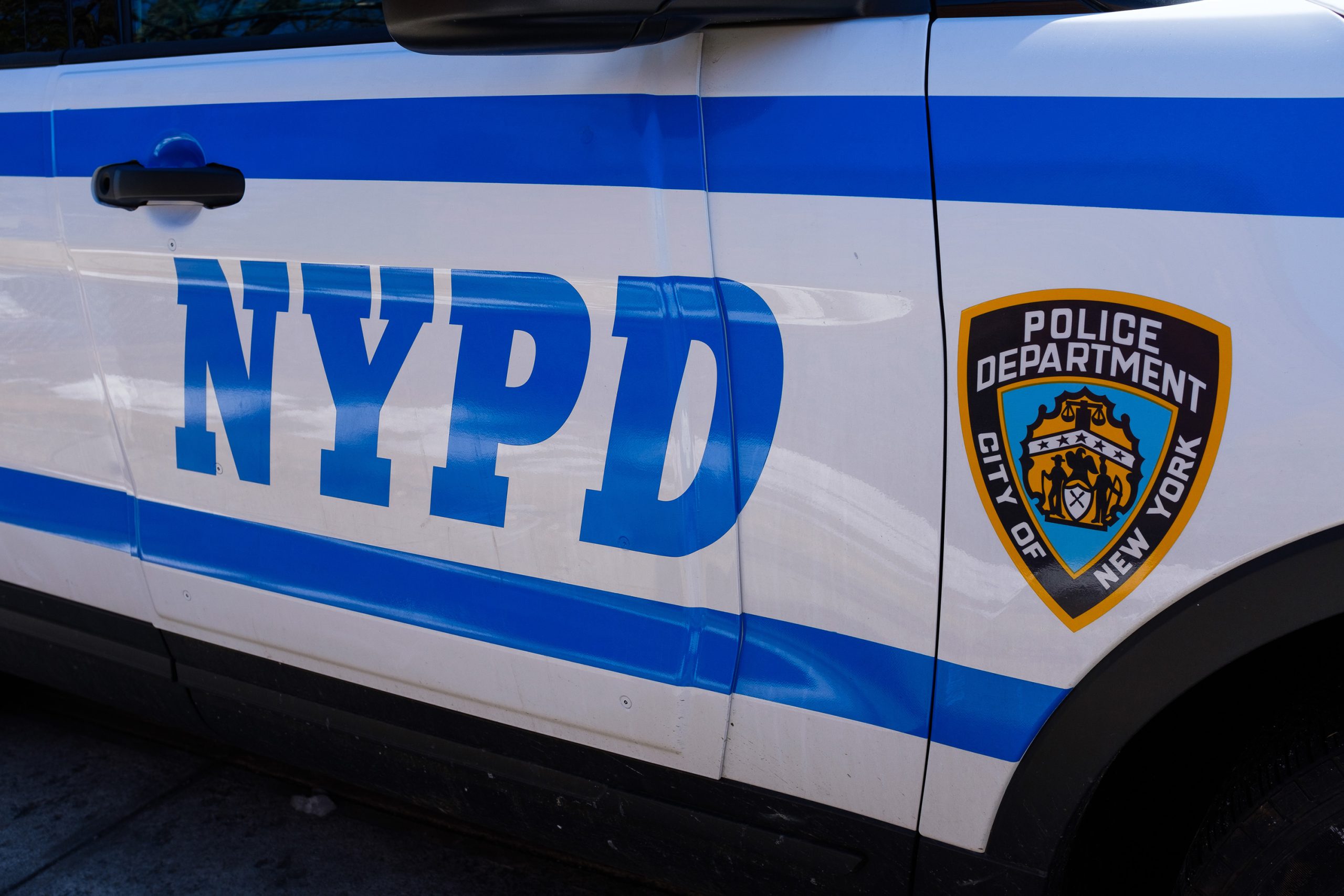 28-year-old woman critically injured after being stabbed while jogging on Brooklyn bike path — Great Neck Community news